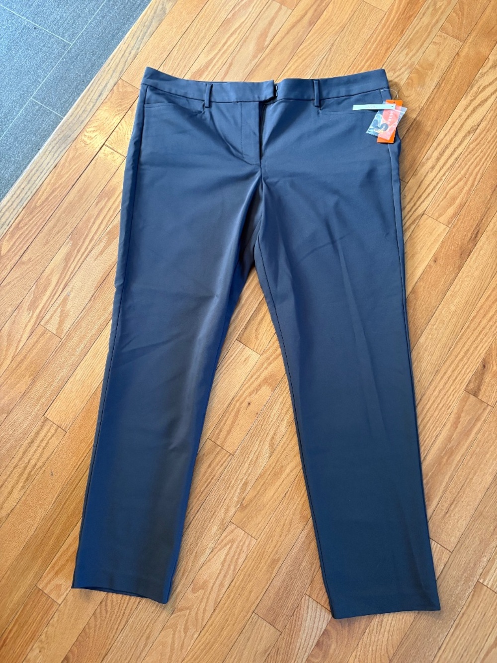 Joe Fresh Women's Grey  Slim Leg Dress Pants – Size 16 – NWT